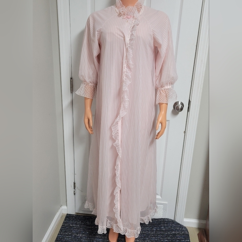 Vintage Cheoette Ruffled Nightgown.